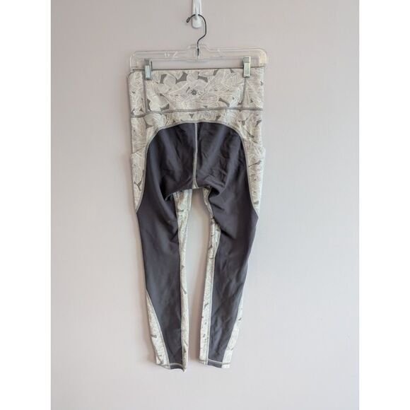 Athleta Palm All in 7/8 Tight size Small - Picture 4 of 5